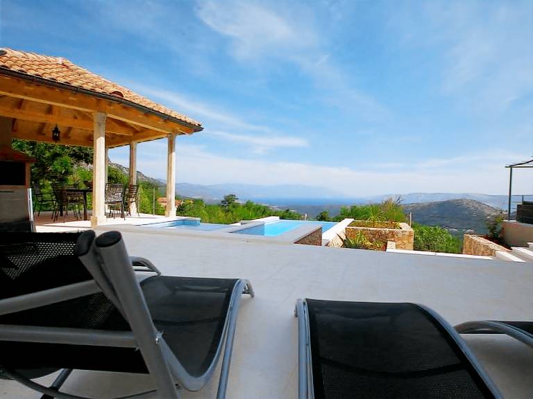 House with garden, patio & private pool | Mountain view in Crikvenica