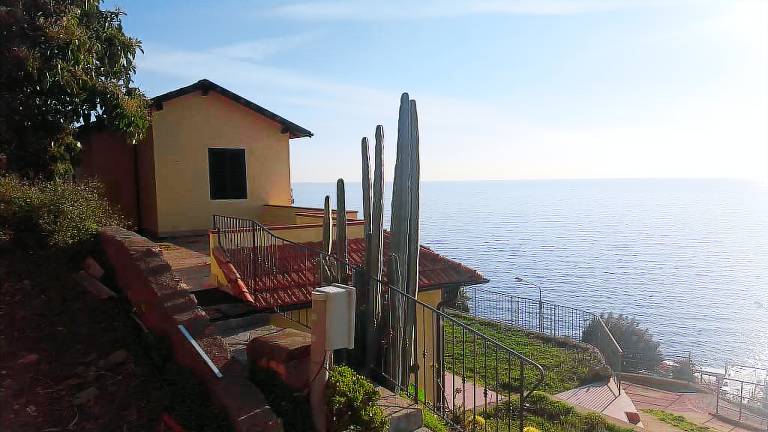 Villa with garden | Sea view — photo 3
