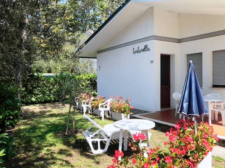 Children-friendly villa with garden | Garden view | Next to the beach | Pets are welcome — photo 2