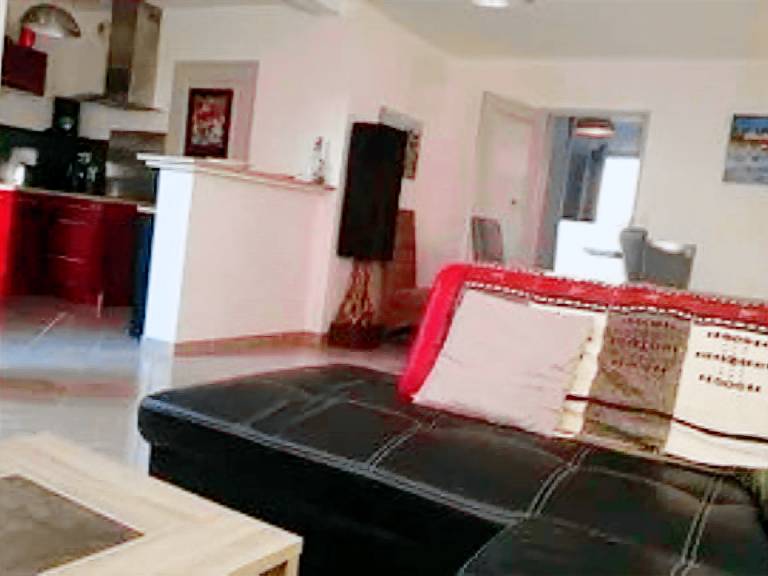 Vacation home with garden — photo 5