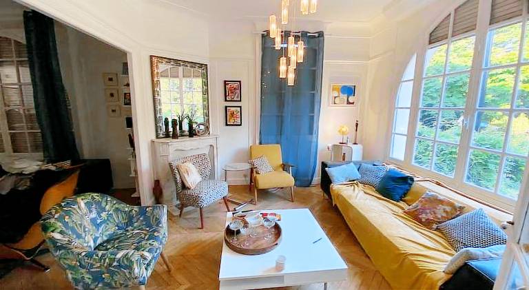 Spacious villa with garden, patio & grill | Dogs allowed in Puteaux