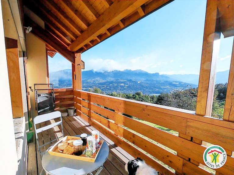 Gite with patio, garden & barbeque — photo 4