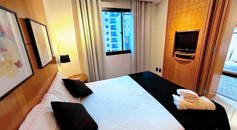 Serviced apartment with yard, pool & sauna | Pet-friendly in Olímpia