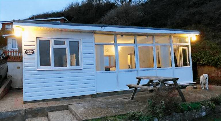 Chalet with 3 rooms for 6 persons in Shanklin