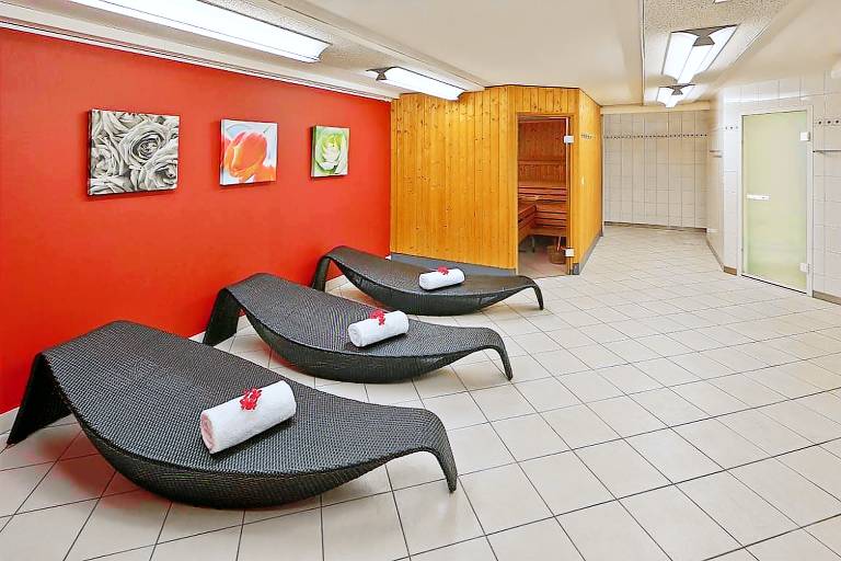 Hilton Zurich Airport — photo 4