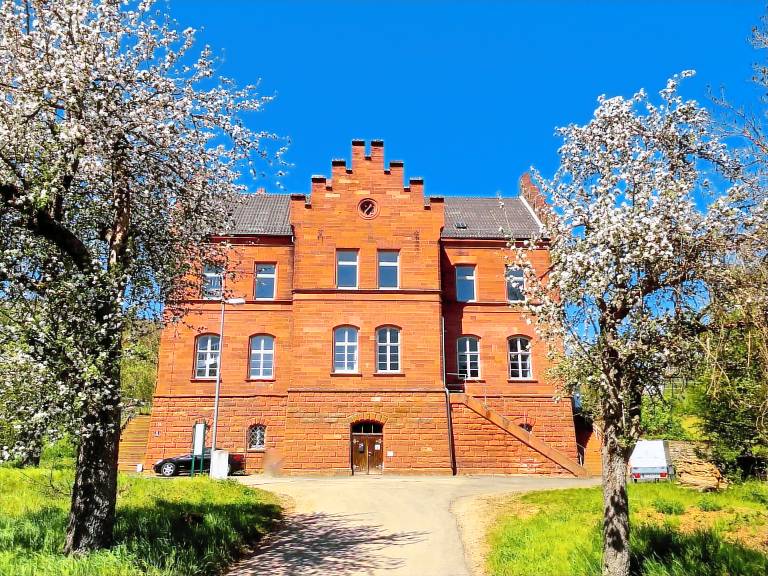 Fully equipped beautiful rental apartment with hot tub & barbecue | Pets are welcome — photo 2