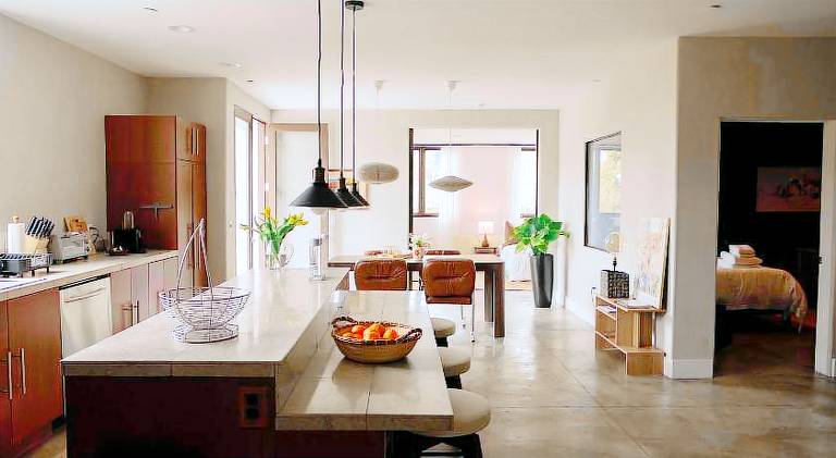 Dreamy Mid-Century Modern Pad in West Hollywood, CA