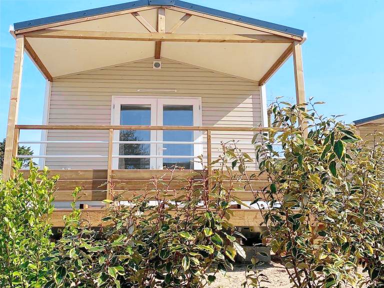 Family-friendly beautiful mobile home with patio | Beach nearby | Dogs allowed — photo 4