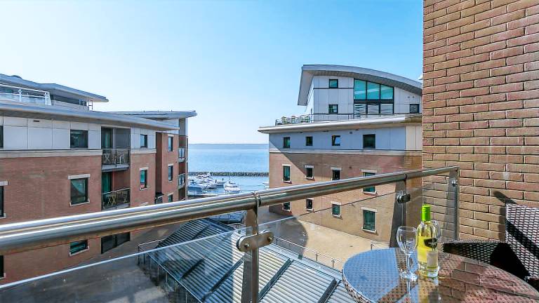 Holiday apartment | Beach nearby | Pets are welcome in Poole