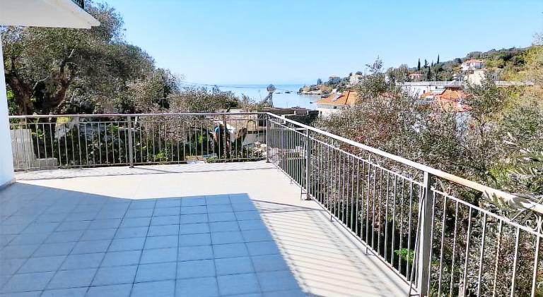 Beautiful vacation home with garden & terrace | Suitable for remote work | Pets allowed — photo 5