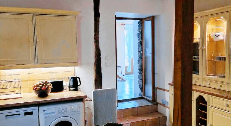 House with 2 rooms for 6 persons — photo 5