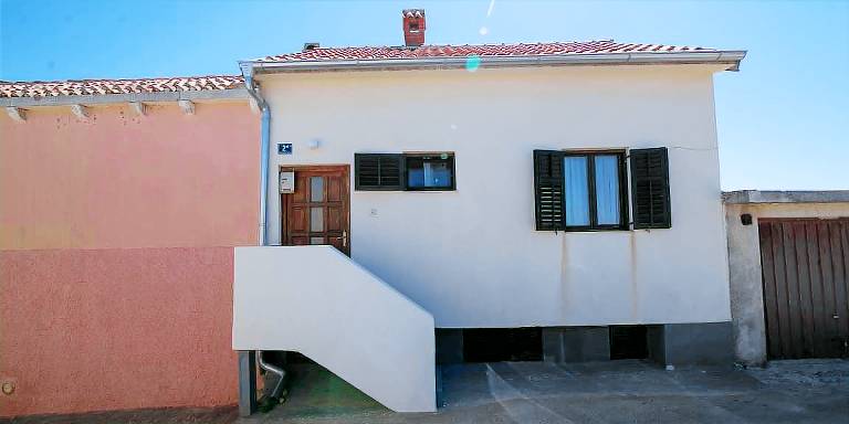 Rental apartment with terrace | Pets are welcome — photo 3