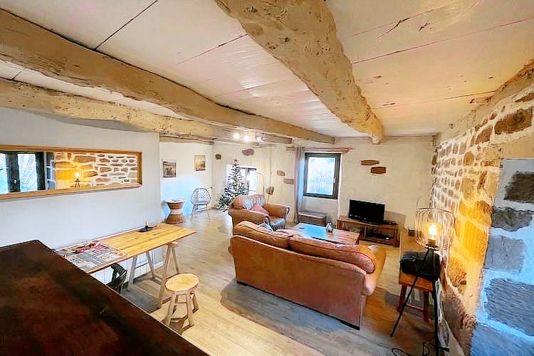 Fully equipped vacation home with BBQ, patio & garden | Pets allowed — photo 3