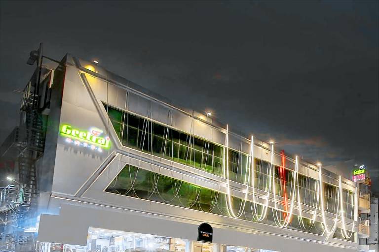 Super Townhouse Geetraj Near Shalimar Gateway