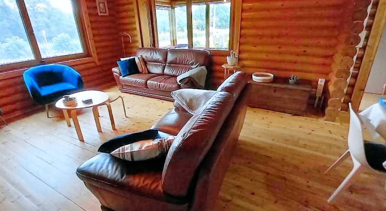 Chalet with jacuzzi — photo 2
