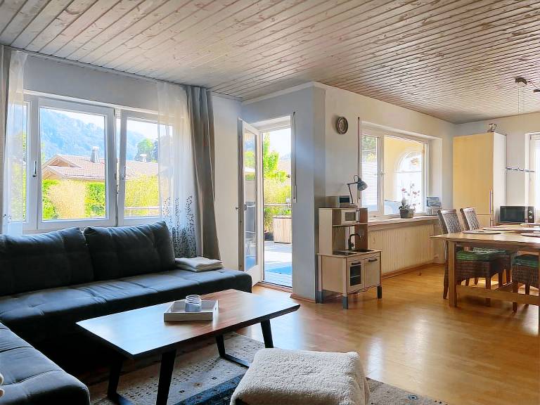 Children-friendly nice rental apartment with garden, BBQ & pool | Mountain view | Pet-friendly — photo 5