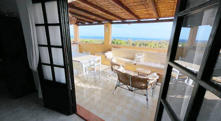 Rental apartment with barbeque, patio & garden — photo 5