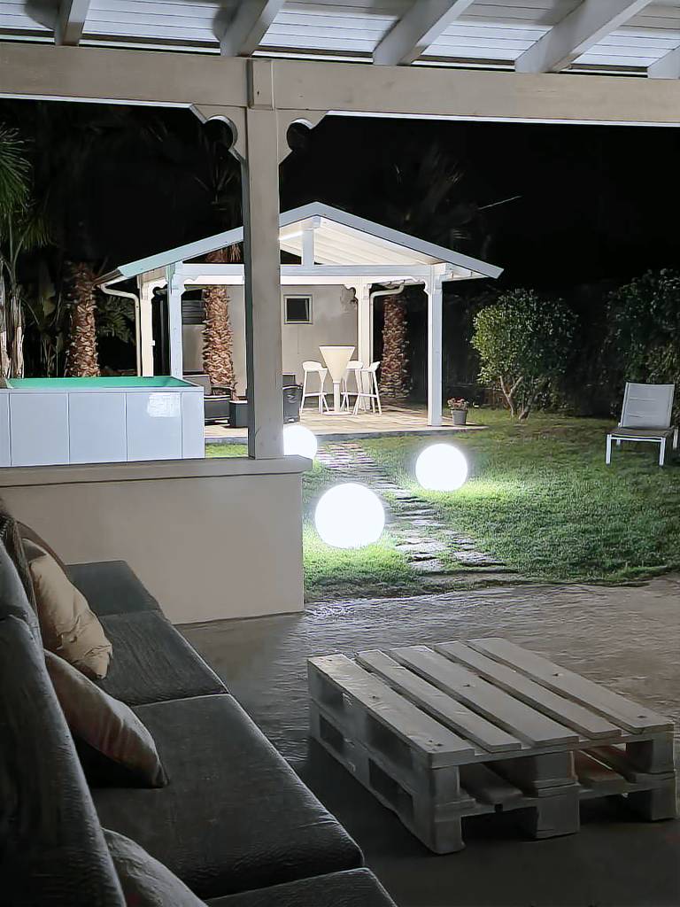 Villa with garden, terrace & BBQ | Panoramic view — photo 3