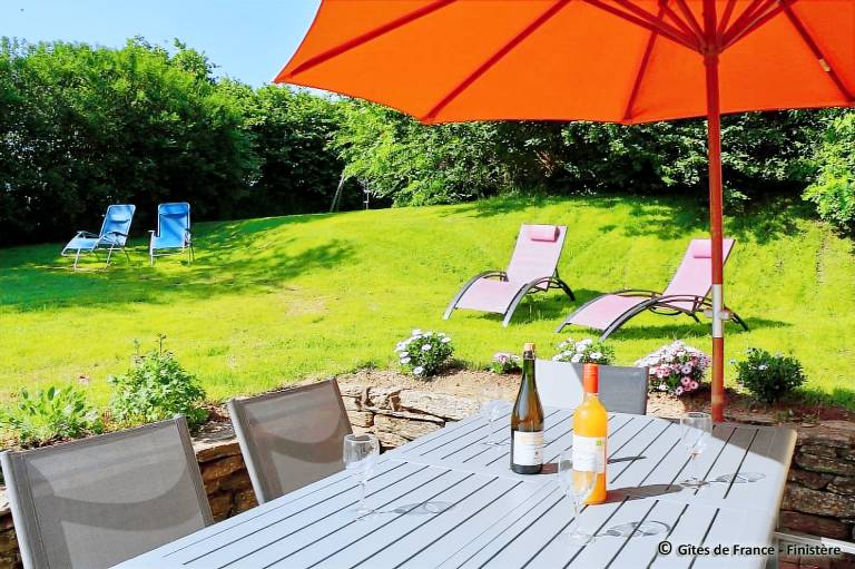 Gite with terrace, garden & BBQ — photo 4