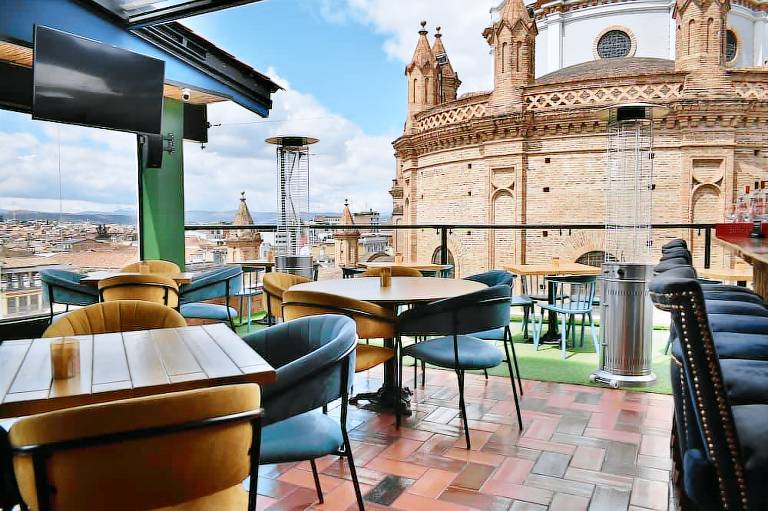 Vaway Hotel