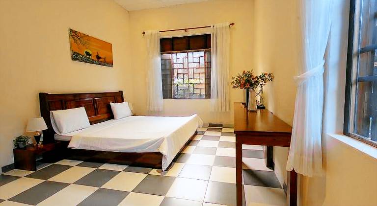 Villa with barbecue, private pool & patio | Good for workation | Pet-friendly — photo 2