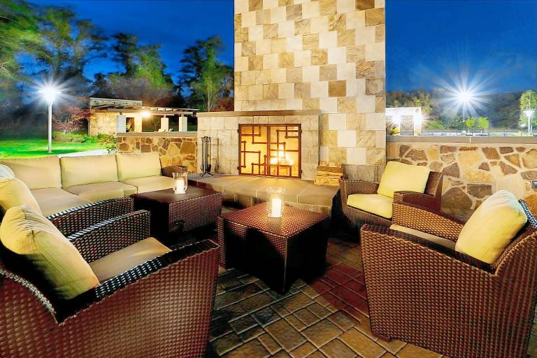 Hotel Indigo East End By IHG in Riverhead, NY