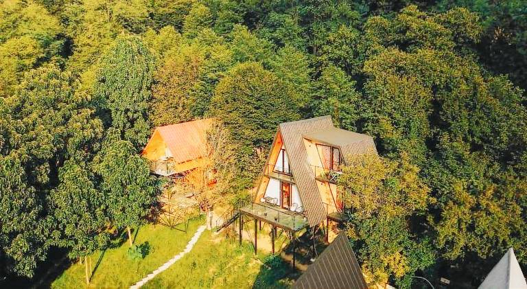 Villa with yard, BBQ & terrace — photo 4