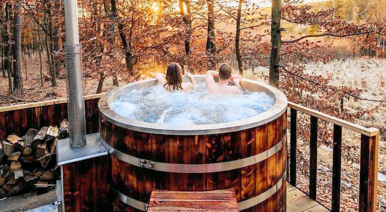Lodge with private pool, barbeque & sauna — photo 3