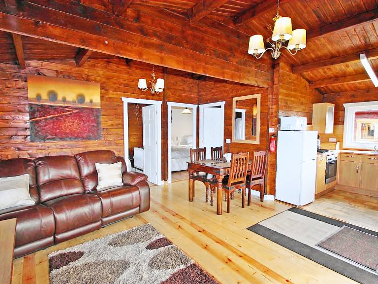 Family-oriented cottage with garden | Water view | Dogs allowed — photo 2