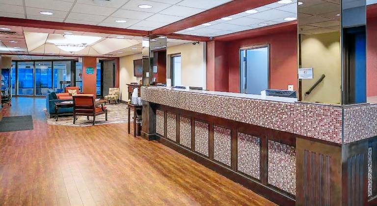 Ramada by Wyndham Downtown Spokane — photo 4