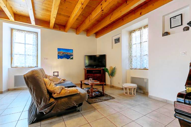 Vacation home with barbeque & garden | Mountain view — photo 3