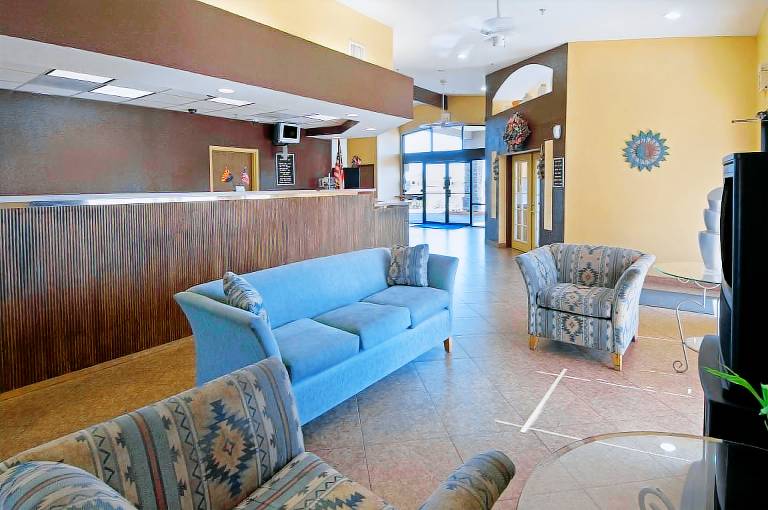 Americas Best Value Inn - Phoenix, AZ — photo 3