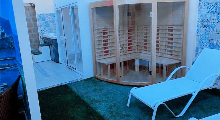 Apartment with jacuzzi | Dogs allowed — photo 3