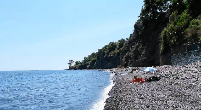 House with 3 rooms for 7 persons in Riposto