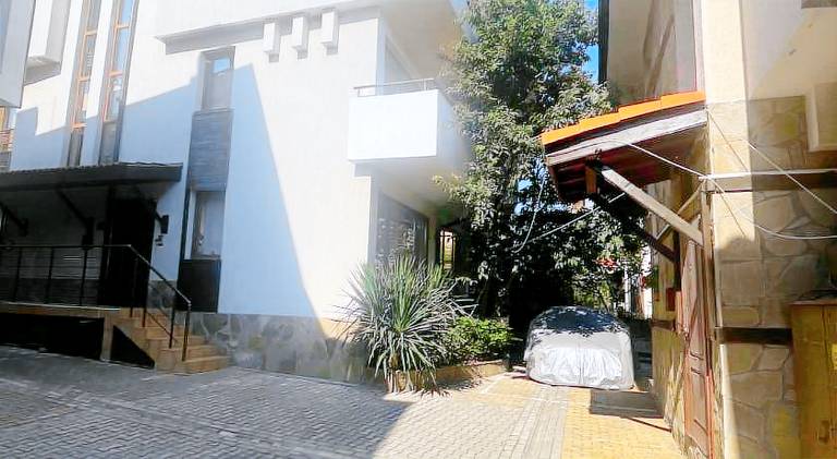 House with 3 rooms for 7 persons in Sozopol