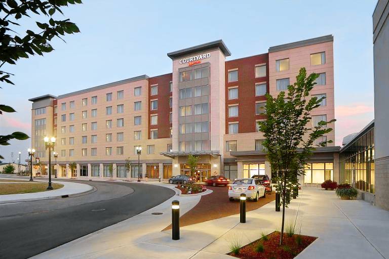 Courtyard Muncie at Horizon Convention Center
