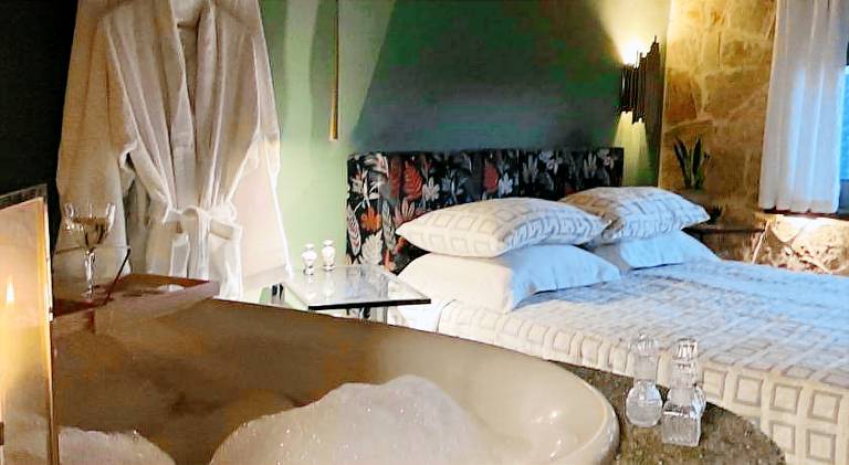 Holiday apartment with jacuzzi — photo 2
