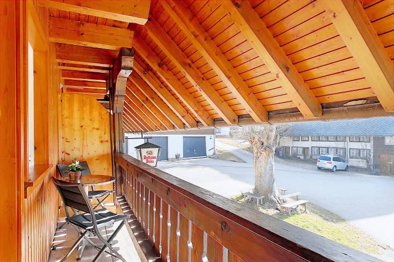 Dedicated room with patio & garden | Mountain view — photo 2