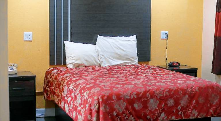 A-1 Budget Motel — photo 2