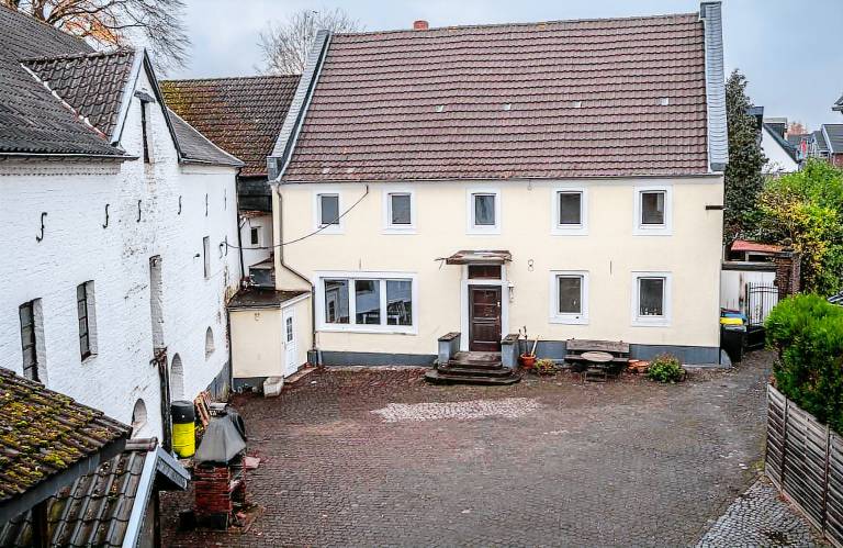 215 m&sup2; Ferienhaus