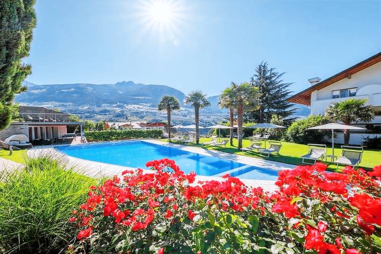 Fully equipped charming house with pool, sauna & yard | Pets are welcome — photo 5