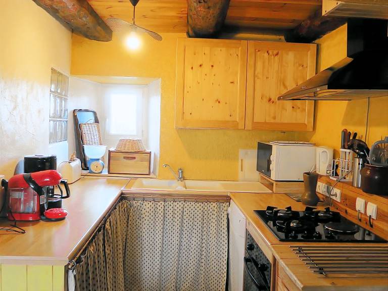 Cottage with garden & grill — photo 4