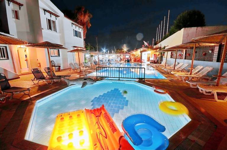 Aparthotel Tigaki