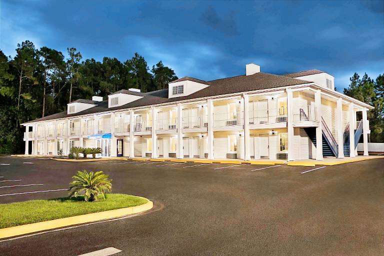 Baymont by Wyndham Kingsland — photo 3