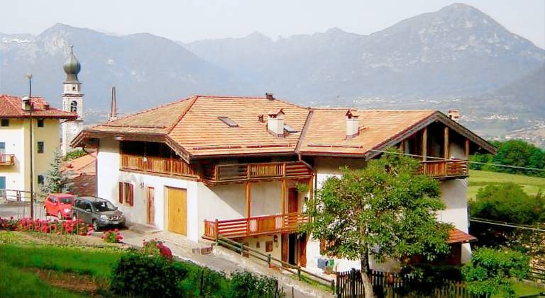 Pleasant apartment with patio & garden | Good for workation | Pets are welcome in Comano Terme