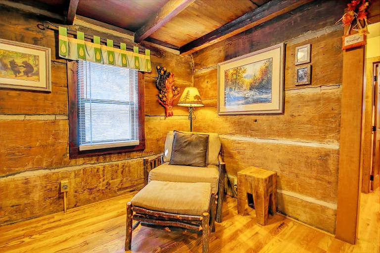 Children-friendly lovely house with hot tub, grill & fast internet | City view | Pets are welcome — photo 5