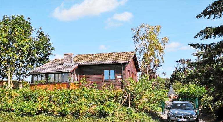 House with 5 rooms for 9 persons in Namur