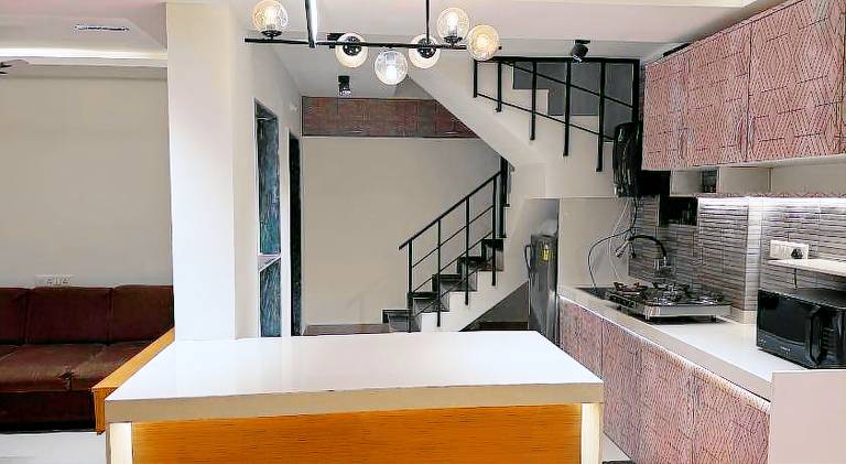 Bungalow with private pool, terrace & garden — photo 4