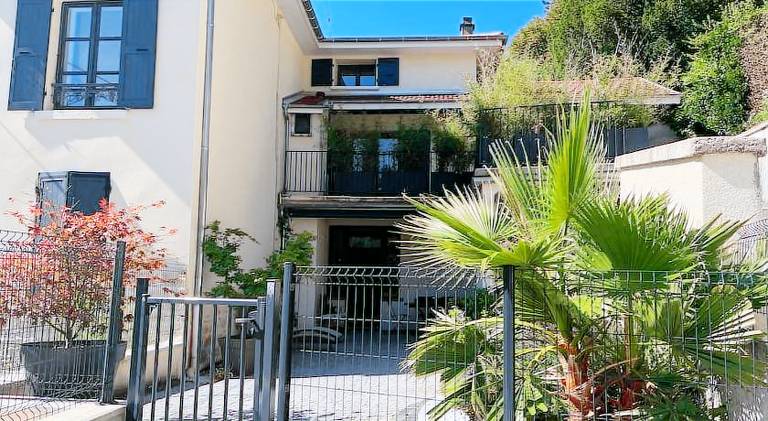 Holiday apartment | Pets allowed in Bourgoin-Jallieu