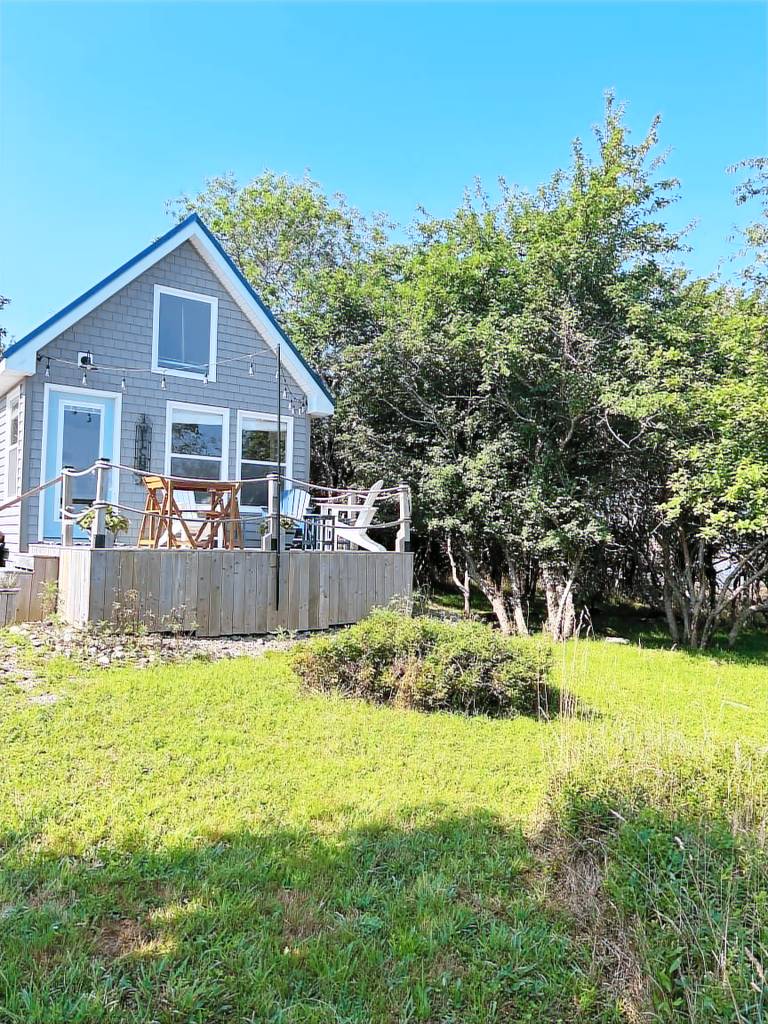 Cabin Shelburne